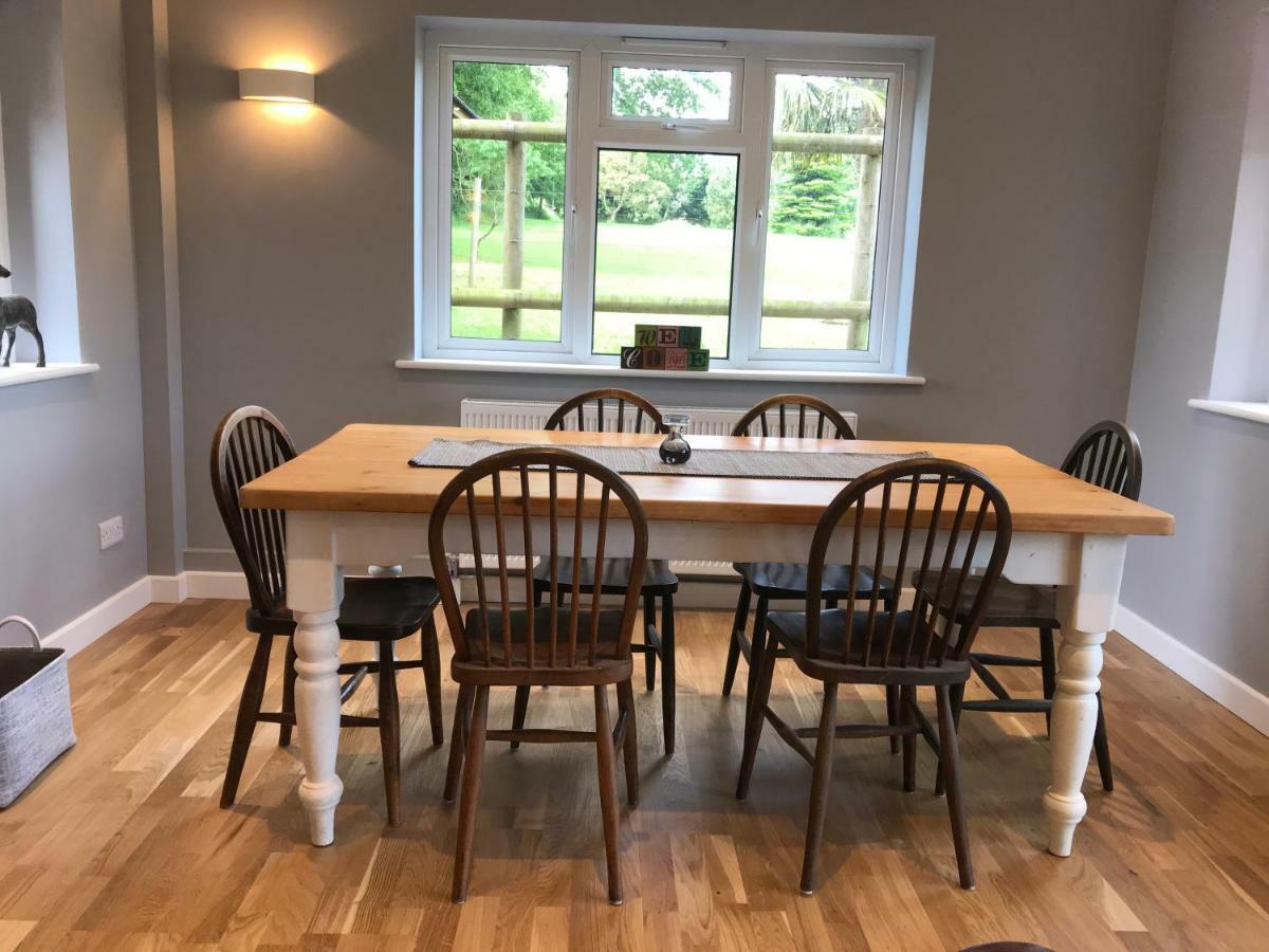 Hunters Lodge Exeter, Free Parking, Country Views, Great Wi-Fi, Large Garden Poltimore Exteriér fotografie