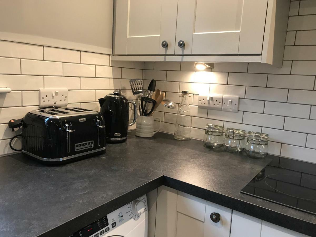 Hunters Lodge Exeter, Free Parking, Country Views, Great Wi-Fi, Large Garden Poltimore Exteriér fotografie