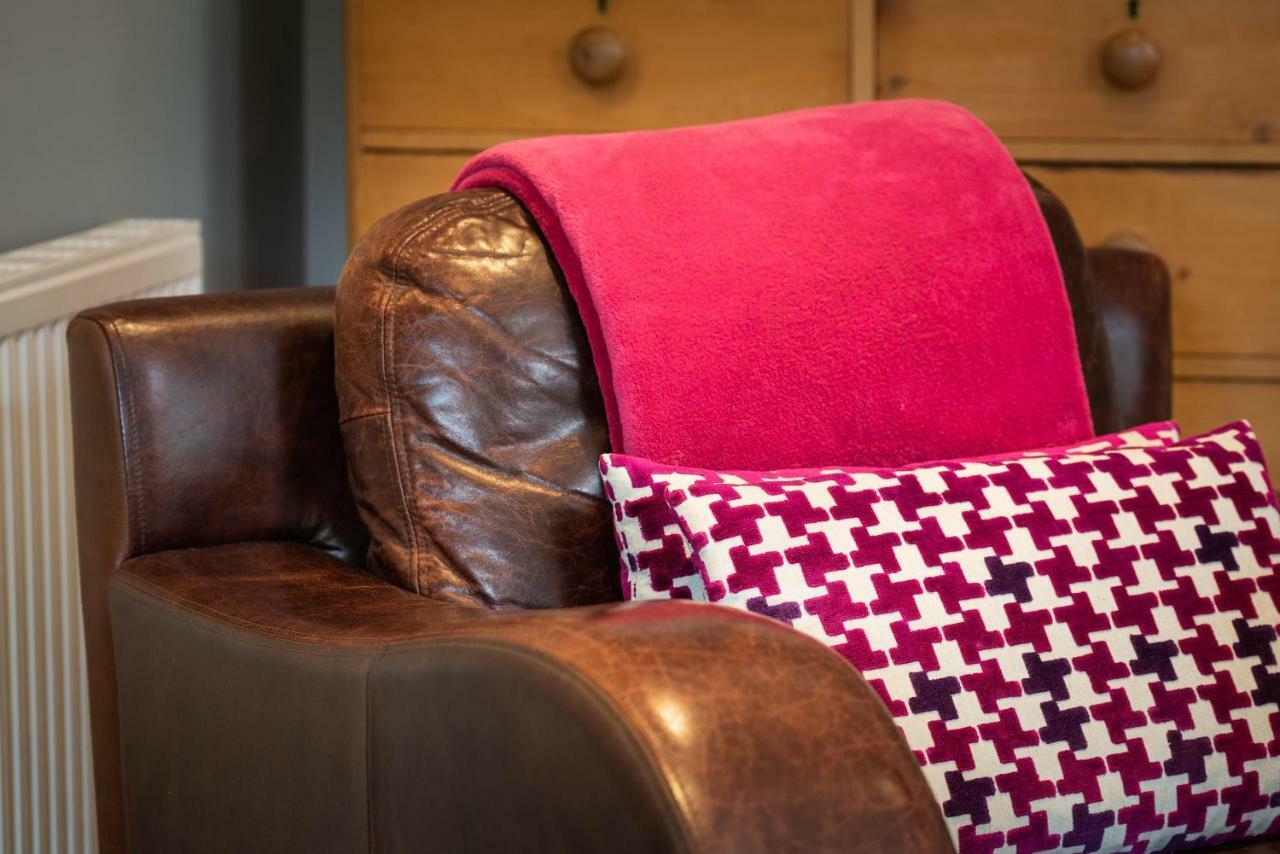 Hunters Lodge Exeter, Free Parking, Country Views, Great Wi-Fi, Large Garden Poltimore Exteriér fotografie